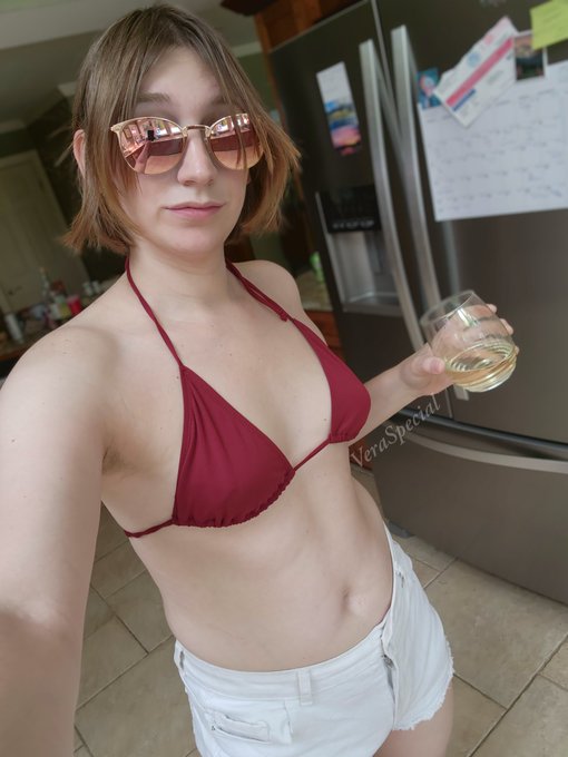 I don't know if I've ever told you this but I'm like really really cool https://t.co/zpEdHxQPFL