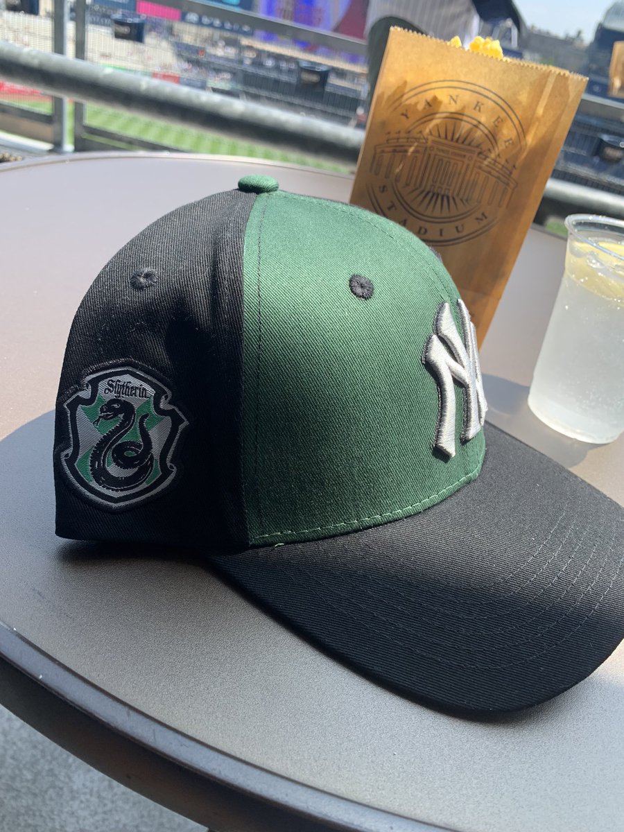 ChrisArias's tweet photo. @mrsstealyobase I’m diggin the Slytherin one I go tho. https://t.co/1aJ3e0qhCJ