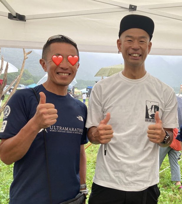 wringbeans's tweet photo. 土日はふもとっぱらでキャンプイベント⛺️
ライブ、トークショー、試乗、物販そして食べ物もいっぱい🍙
田中陽希さんにも会えた⛰️
夜はキャンプファイアーを囲み、朝は朝霧高原をランして夏休みを満喫した☀️
あっという間の2日間楽しかった♬
また来年も来よう♪
#feelearth
#campjeep https://t.co/eRQPQAS6yt