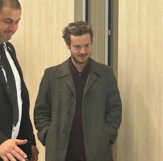 josephquinnbr's tweet image. Ele é desse 🤏 tamanhinho.