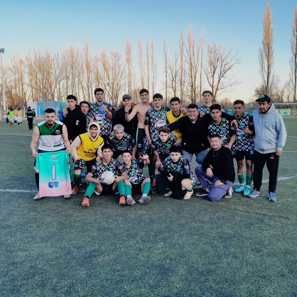 atleticoanelo_'s tweet photo. ¡GANOOOOO AÑELOOO! 🇳🇬

👉🏼 El equipo de Iribarren y Parada le ganó a Esperanza por 1-0 con el gol de Javier Cayul.

🙌🏼 Los 3 puntos se quedan en casa, ¡VAMOS VERDE! 💚 https://t.co/UwkEMnkYFk