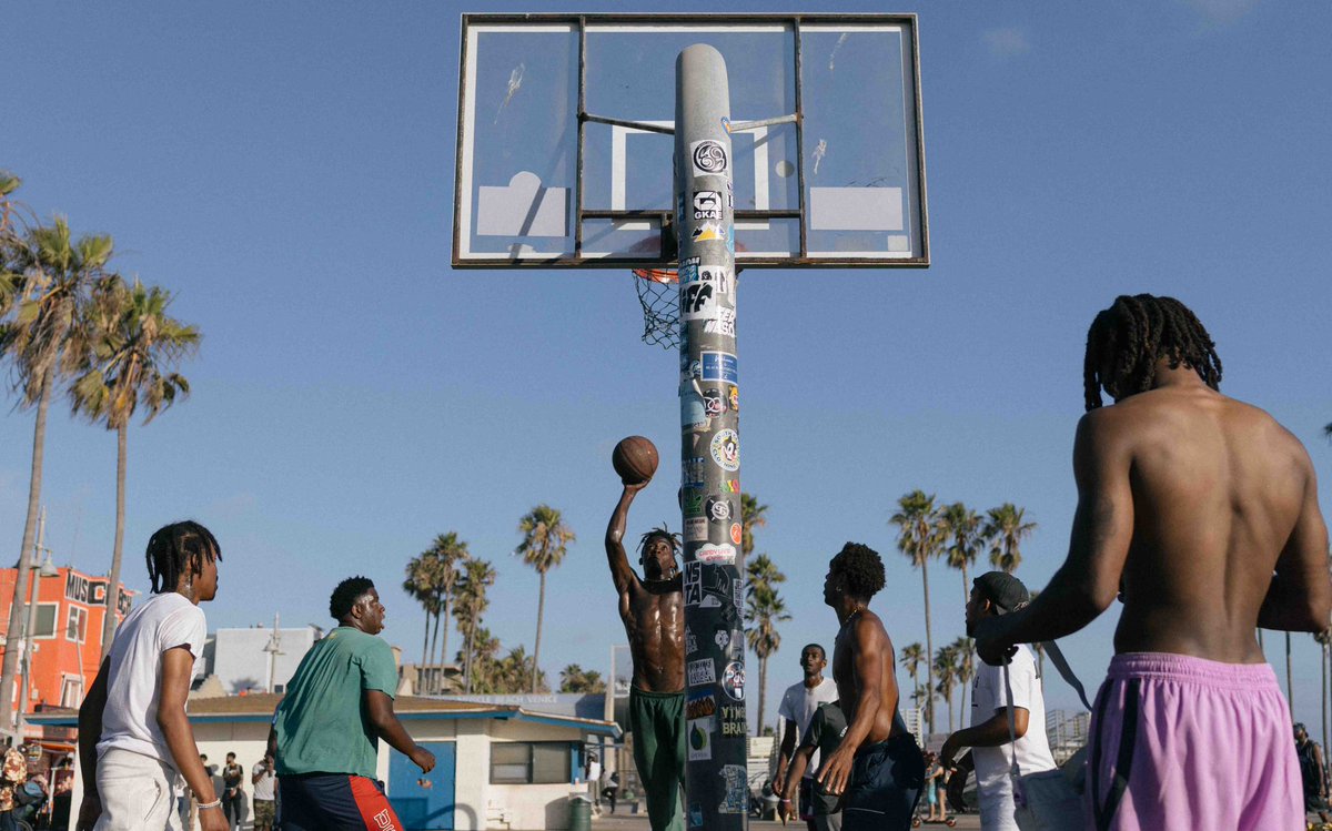 imericbrownjr's tweet image. stills from venice beach #canoneosr