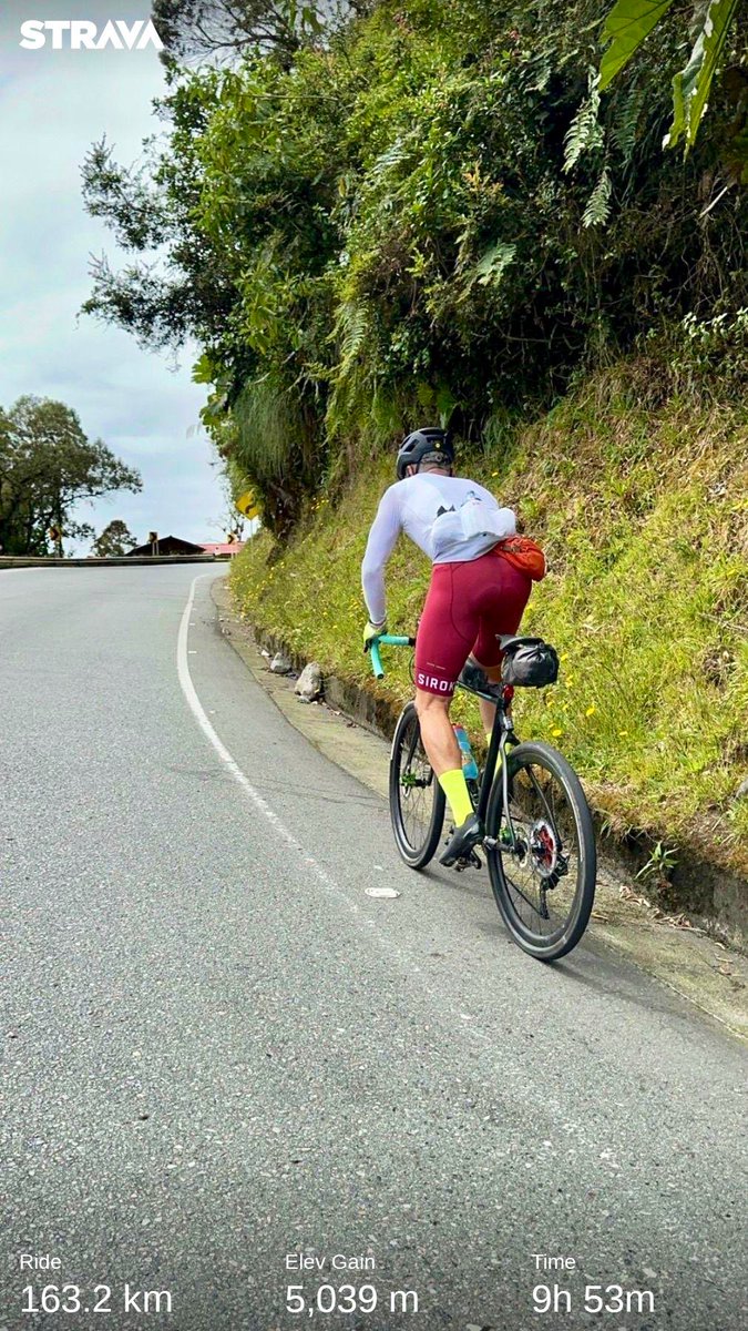 lavalstgermain's tweet photo. Got high in Colombia today.
P.S. It’s actually the 3rd longest road bike climb in the world…the sign lies, but it did hurt.#cycling #altodeletras #Colombia https://t.co/tG7PQQtT36