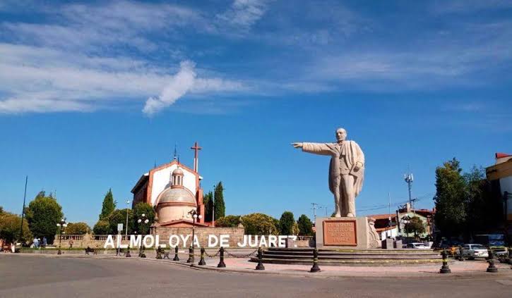 Hoy es un día especial en nuestro querido Almoloya de Juárez, conmemoramos el 197 aniversario de su erección. Sin duda alguna, nuestro municipio ha trascendido en la historia gracias al esfuerzo y trabajo de su gente.

¡Que orgullo ser de esta tierra! 🫶