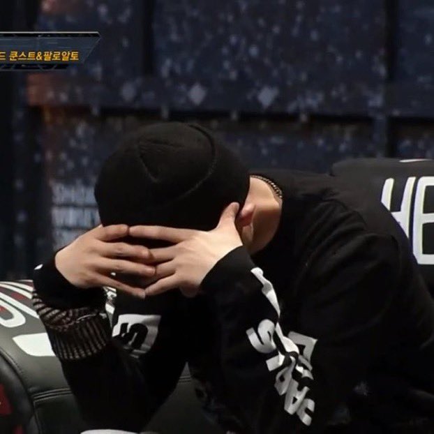 i think i need to check myself into the mental hospital after zion t’s set. i’m not doin well rn