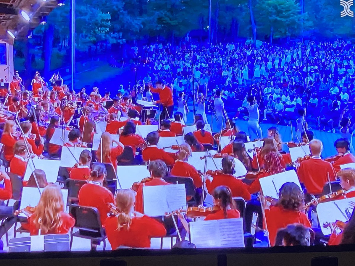 My first #LesPreludes ⁦@InterlochenArts⁩ was 40 years ago this summer. Still as beautiful and exciting as the first time I played/heard this pice 🎶 I met the love of my life and some of my best friends at Interlochen. My heart ♥️ is always there. ⁦