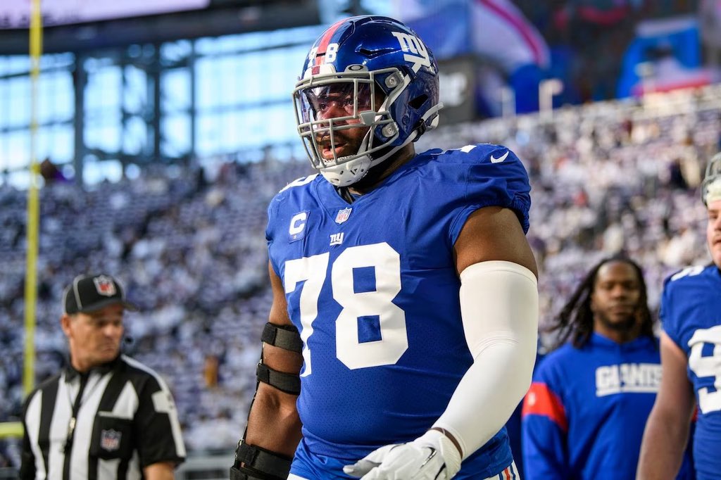 MLFootball's tweet image. DOES NOT MAKE SENSE: How New York #Giants star left tackle Andrew Thomas was not on this years top-100 played list. 

-Thomas was a 2nd Team All-Pro in 2022
-Signed a five-year, $117.5 million extension with the NYG this off-season 
-Only had 2 penalties out of his 1,049 snaps 😳…