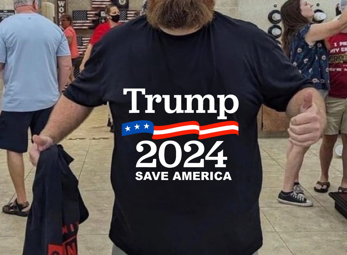 ava2046's tweet photo. 🇺🇸🫡❤️A Man Who Loves His Country So Much He Gave Up Everything To Save It 
shirt link 👕💯
https://t.co/vzvJdsWZ5j
#TRUMP2024ToSaveAmerica
#TrumpArraignment
#TrumpArrest https://t.co/KbayZfX7Po
