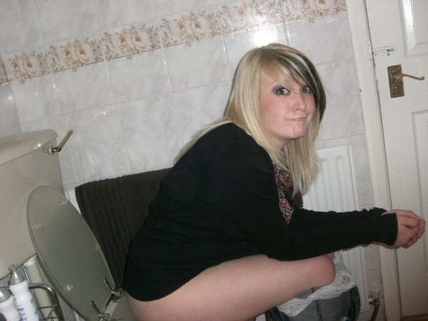 TheIconoclast17's tweet photo. 8/6/23 upload of girls going pee on the potty #pottypee #hottiesonthepotty Part 1 https://t.co/MQGBFJE9VE