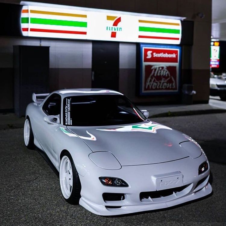 autoass's tweet photo. Mazda RX-7 (FD) https://t.co/9y4YU5bX5H