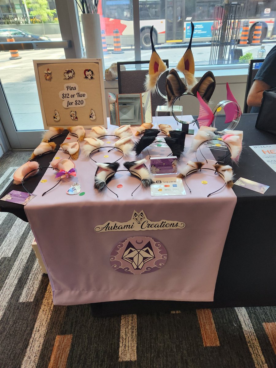 AukamiC's tweet photo. I'm so happy @canFURence #CanFURence2023 was my first convention to sell at 🥰 I had such a wonderful experience. https://t.co/AICEm8BdmA