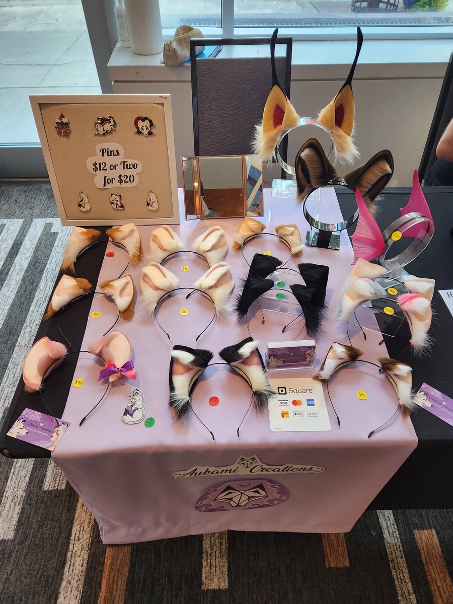 I'm so happy <a href="/canFURence/">CanFURence: Furries of the Wastes</a> #CanFURence2023 was my first convention to sell at 🥰 I had such a wonderful experience.