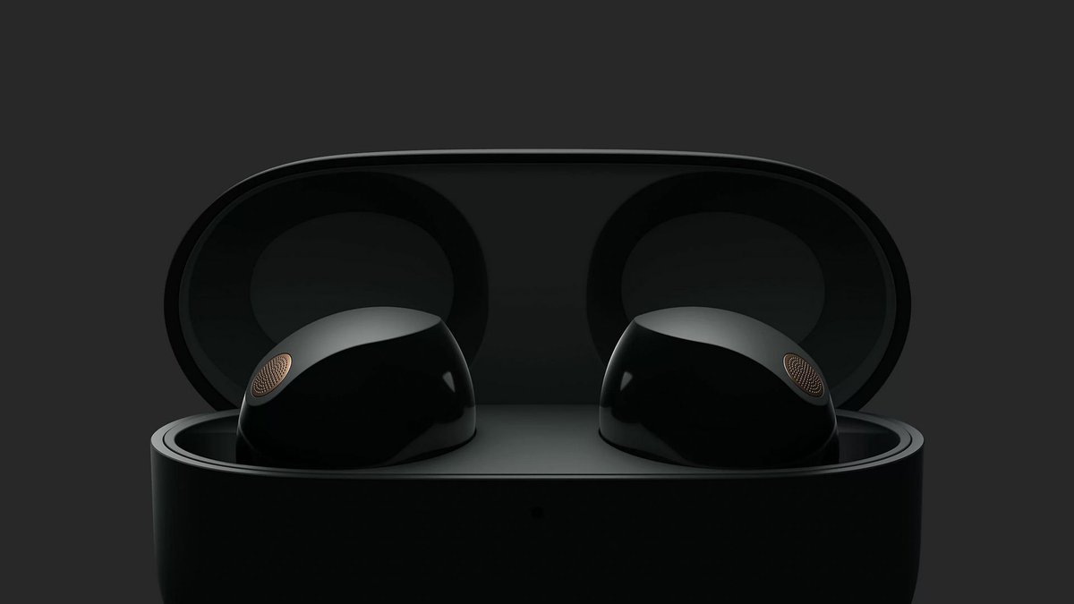 Leaks and rumors from <a href="/oneplus/">OnePlus</a> and <a href="/madebygoogle/">Made by Google</a>, cool new phones, hot earbuds from <a href="/Sony/">Sony</a>, and crazy #EVs... Listen to <a href="/CdeLooper/">Christian de Looper</a> and me on episode 334 of my #MobTechCast to hear about these topics and more! And don't forget to share and subscribe :) worldpodcasts.com/oneplus-open-r…