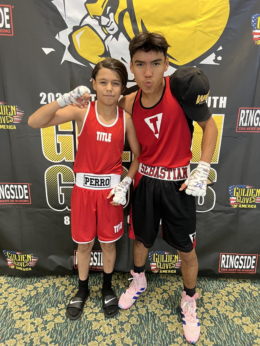 mastermitter's tweet photo. The MOB #ShowingOut    2-0 #foryoupage #MobBoxing #viralpage #boxer #mexico #usa #fighter #fyp #boxinglife #boxing #GoldenGloves https://t.co/LfNrYty2IN