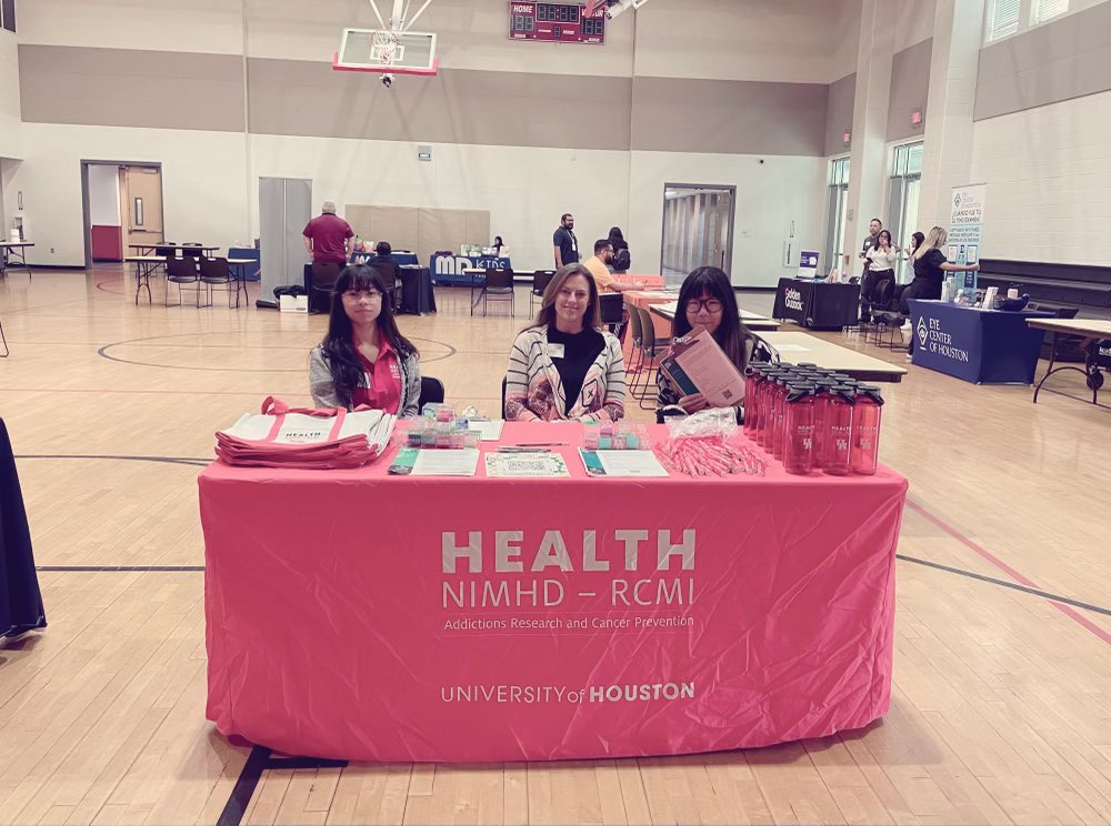 HTownCHAT's tweet photo. Thank you to our partner @bakerripley for allowing H-Town CHAT to host a booth at their recent Health Fair! Thank you to everyone who engaged with our booth! #partners #healthequity #community https://t.co/PclGw2V3qU
