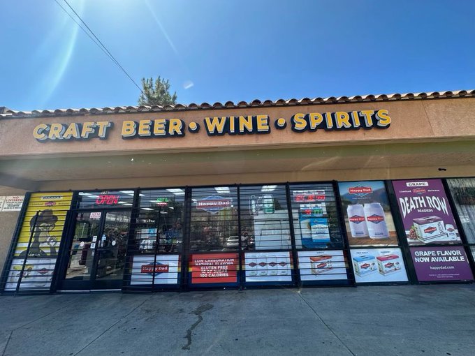 Louie&rsquo;s Liquor in Azusa, CA looking great representing @happydad. 🔥 #BAYC https://t.co/ed8XoCw4kR<a href="/tag/bayc"class="tags"><span>#bayc</span></a>