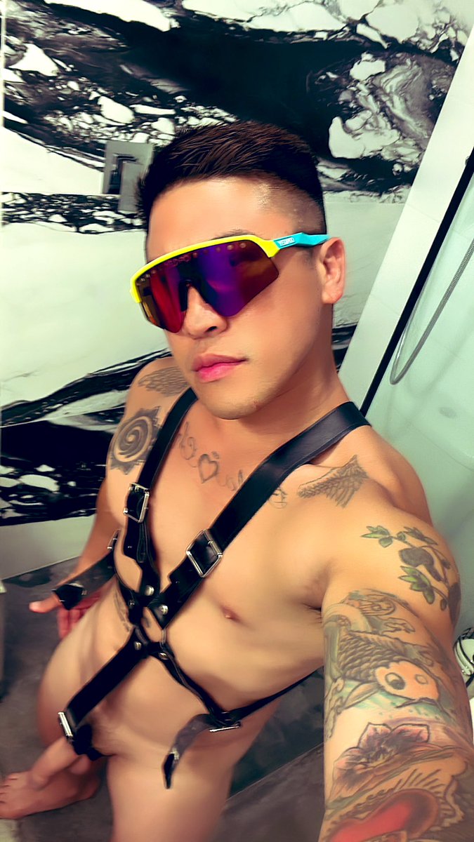 JasperPrax's tweet photo. Harness your power #harness #gay #filipino #uncut 😈😍🍆🇵🇭😀🌺🥳 https://t.co/VRKuv9zNrb