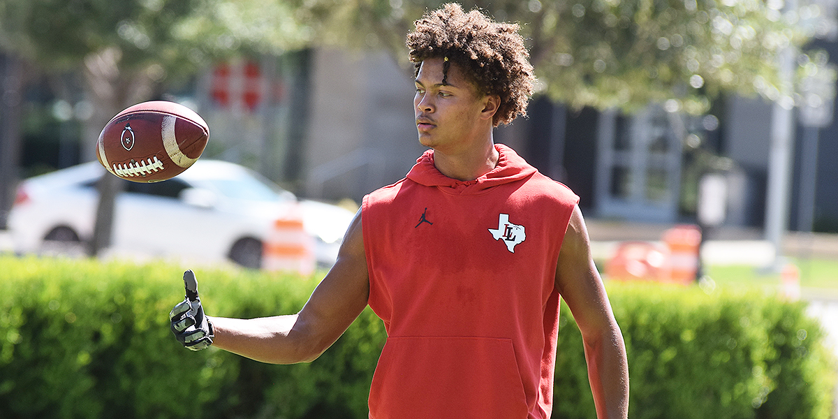 GPowersScout's tweet photo. Lovejoy ⭐️⭐️⭐️⭐️ WR Daylan McCutcheon has some of the stickiest hands I have seen. He catches EVERYTHING. 👀 @daylanmccutch11 https://t.co/NnGXrqhE7U