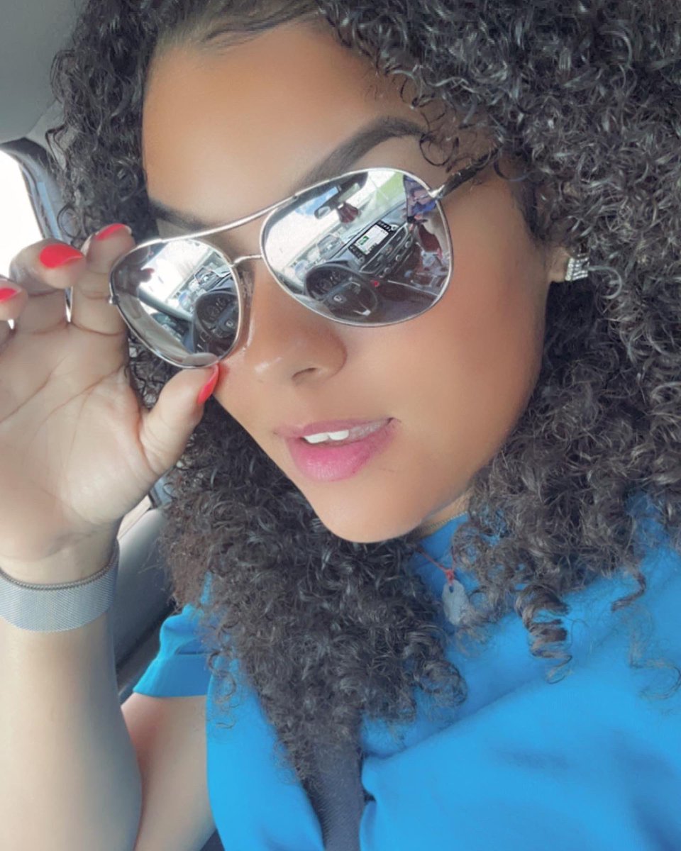 ShayleeCruz's tweet photo. Loving my new set of polarized aviator! This set includes three different colors black, blue and silver it have a 400uv protection lens and the shape make it perfect for suits everyone. 
.
.
.
.

#botpovvision #liveinthesun 
.

You can get your at Amazon 

https://t.co/7rqGqlCkBa https://t.co/toyz46WwkW