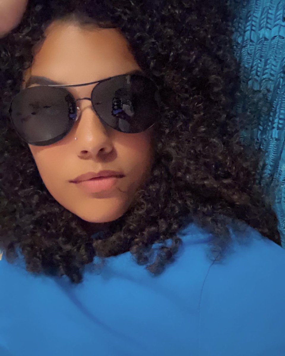 ShayleeCruz's tweet photo. Loving my new set of polarized aviator! This set includes three different colors black, blue and silver it have a 400uv protection lens and the shape make it perfect for suits everyone. 
.
.
.
.

#botpovvision #liveinthesun 
.

You can get your at Amazon 

https://t.co/7rqGqlCkBa https://t.co/toyz46WwkW