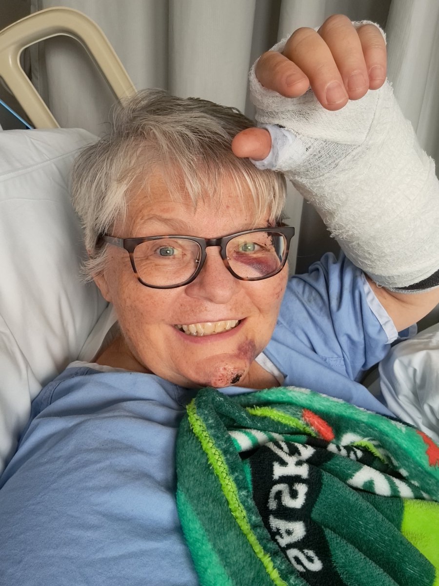 Gloria Evans tweet media