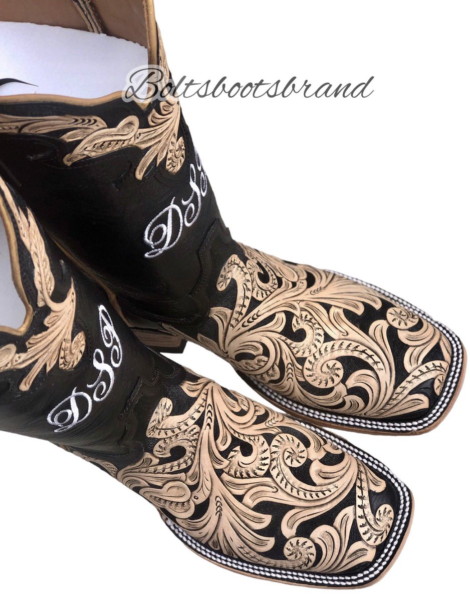 BoltsBoots's tweet photo. I rather be a cowboy ! https://t.co/QtYIQKJWKW