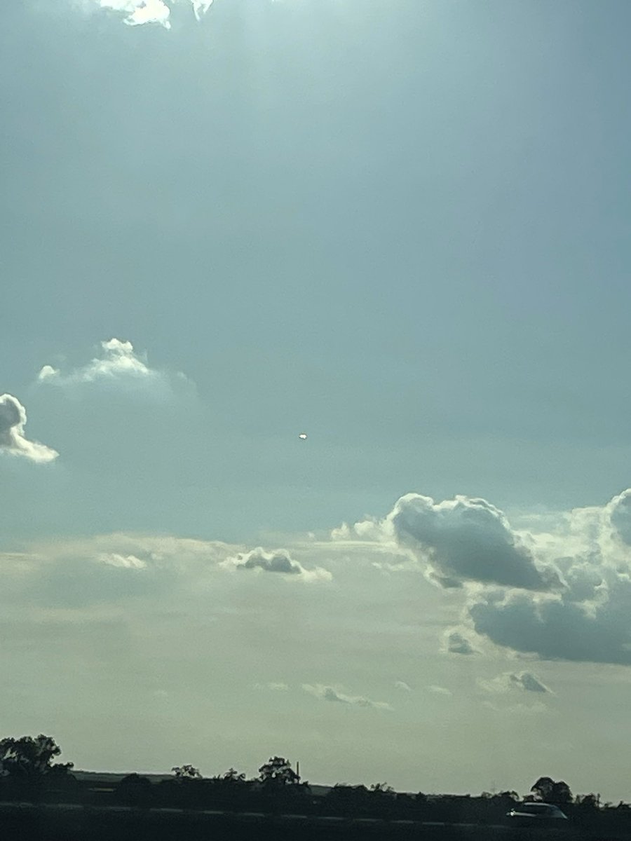 CMRpod's tweet photo. You got some explaining to do @FBI @CIA @usairforce https://t.co/6Xx8l5r8c9