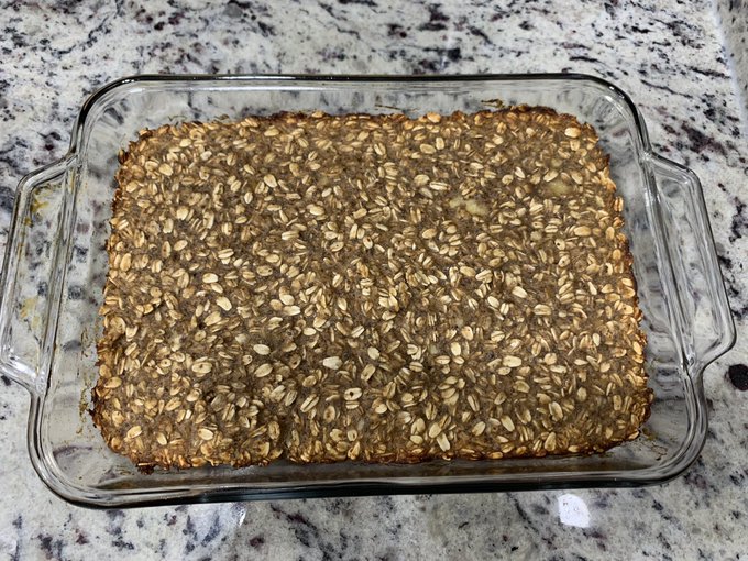 I made my own protein/granola bars 🥰 https://t.co/8dbFfsAZ4s