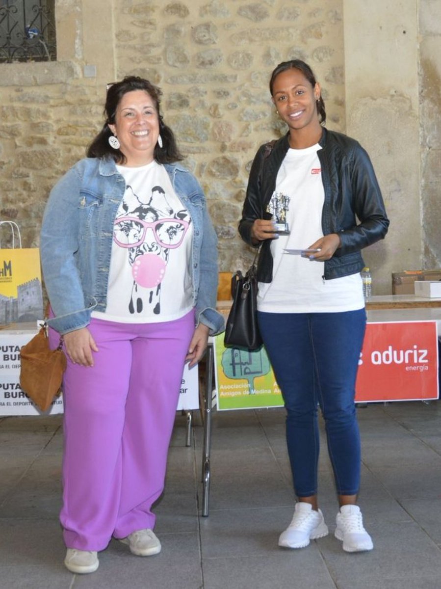GijOn64oficial's tweet photo. También nos fuimos a @BurgosAjedrez, al Open de Medina de Pomar. Allí, #Lelys hizo honor a los pronósticos y continuó su racha de triunfos tras su reciente victoria en #Famalicao. #Yaniela, llegando de la Copa del Mundo @FIDE_chess @FideWomen, finalizó cuarta y primera mujer. https://t.co/KoYiLHyefW