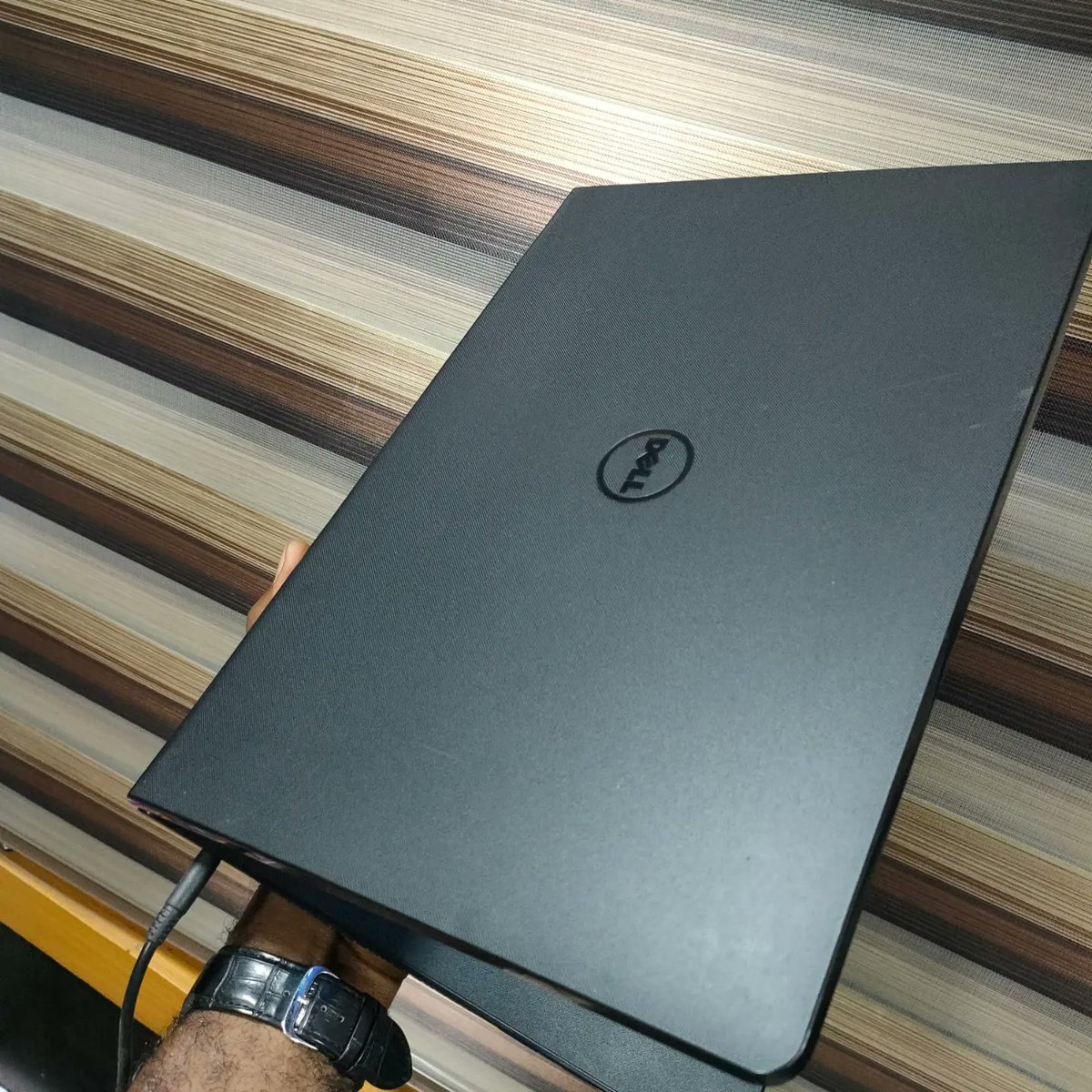 dspcomputer's tweet image. Low Budget Laptop😘. Dell Inspiron 14. 4g RAM. 320g HD. Intel Pentium. HDMI port. Bluetooth. Excellent battery 3.5hrs+. 14" screen for just N68k. Call 08059307096 or DM for this or others👉🏽
#dspcomputers
#dellinspiron14
#lowbudget
Facebook|Instagram|TikTok|Threads|@dspcomputers