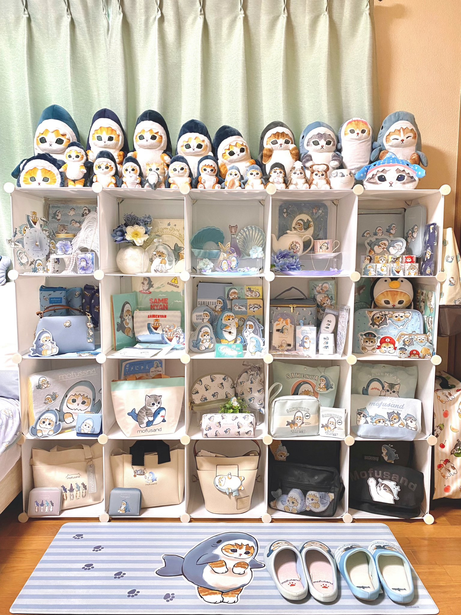 nyanta в X: „モフサンドの飾り棚 サメにゃん専用ゾーン