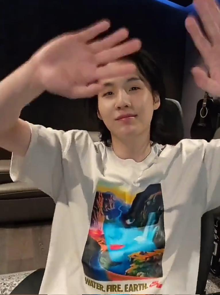 [NOTICE] BTS SUGA’s Military Enlistment and Future Plans 🤧💔💜

#AgustD #SUGA #슈가 <a href="/BTS_twt/">방탄소년단</a> #방탄소년단 #BTS #ARMY #BTSARMY