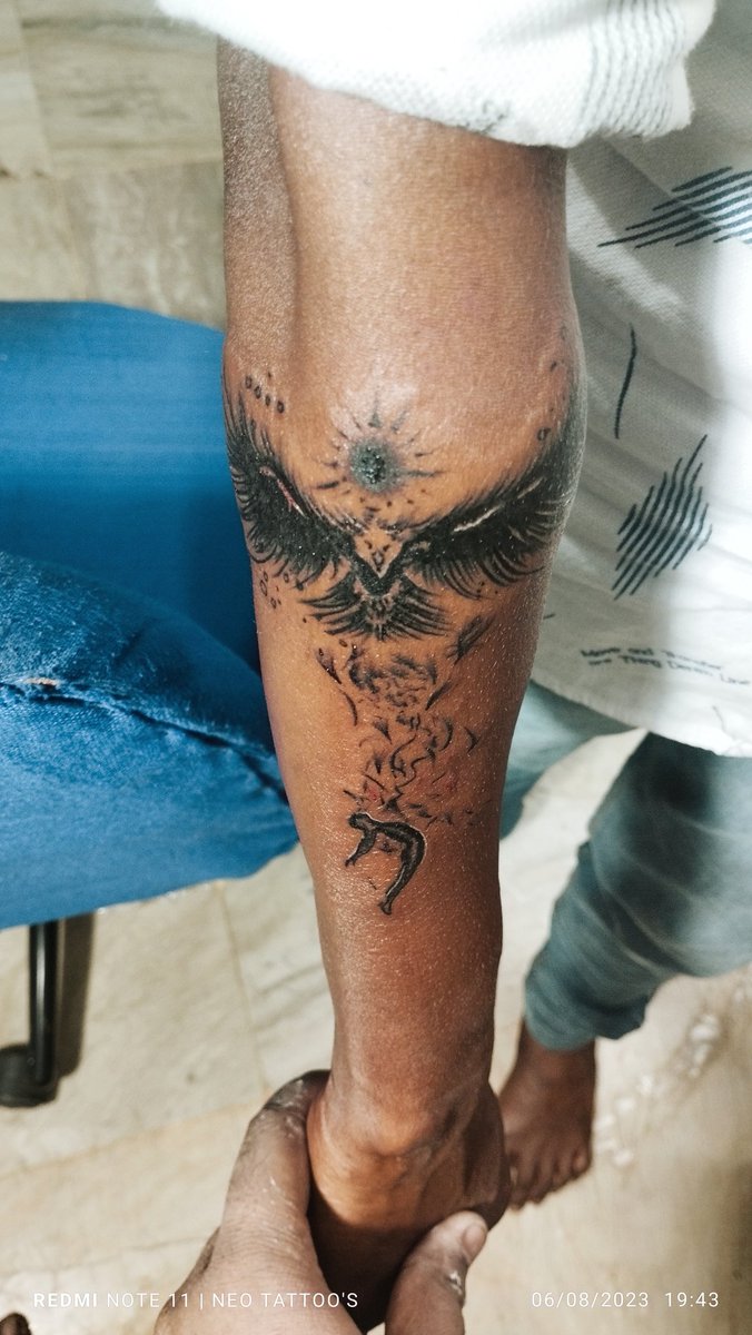 #neoblackworld #neotattoosmadurai #madurai #neotattoos #portrait #sketch #colourdrawing #charcoaldrawing #twittertrend #portriattattoos #Maduraibesttattooartist #blackandgreytattoos #sleevetattoos #smalltattoos #customisedtattoos  #charcoalportraits #besttattoostudio