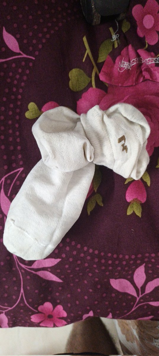 FootGuruMaster's tweet photo. Who want these after gym socks?

#socks #sweatysocks https://t.co/1mXftcYS7o