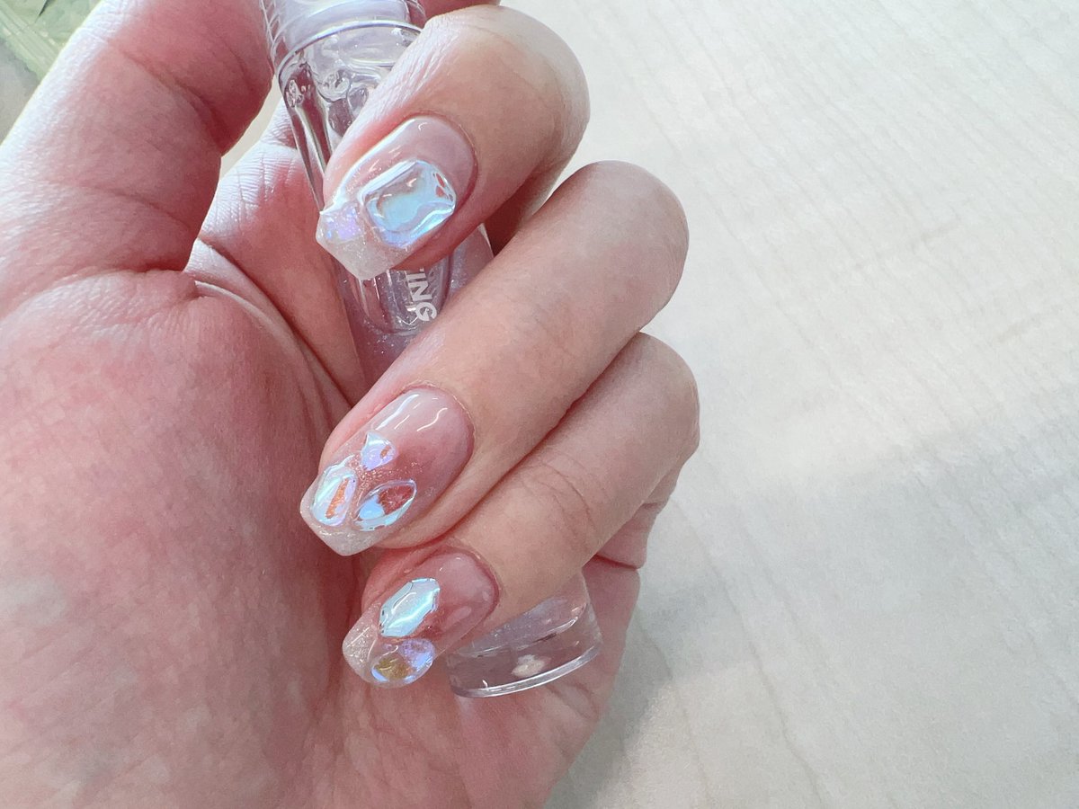 実際に見た方が千倍可愛いけど爪が可愛い
ここ最近でいちばんのお気に入り🦍