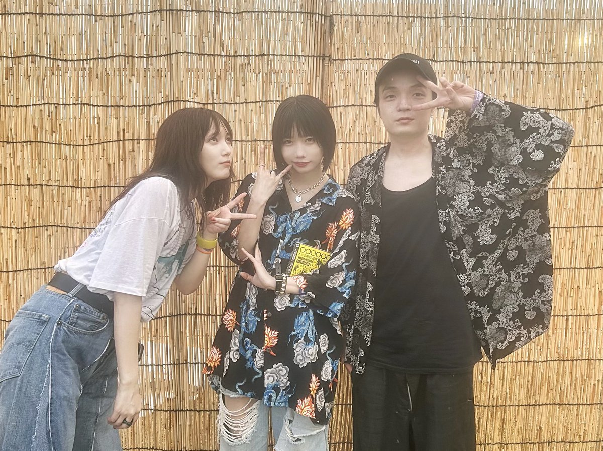aNo2mass's tweet photo. 見に来てくれた人々ロッキン https://t.co/0LJCugPZnr