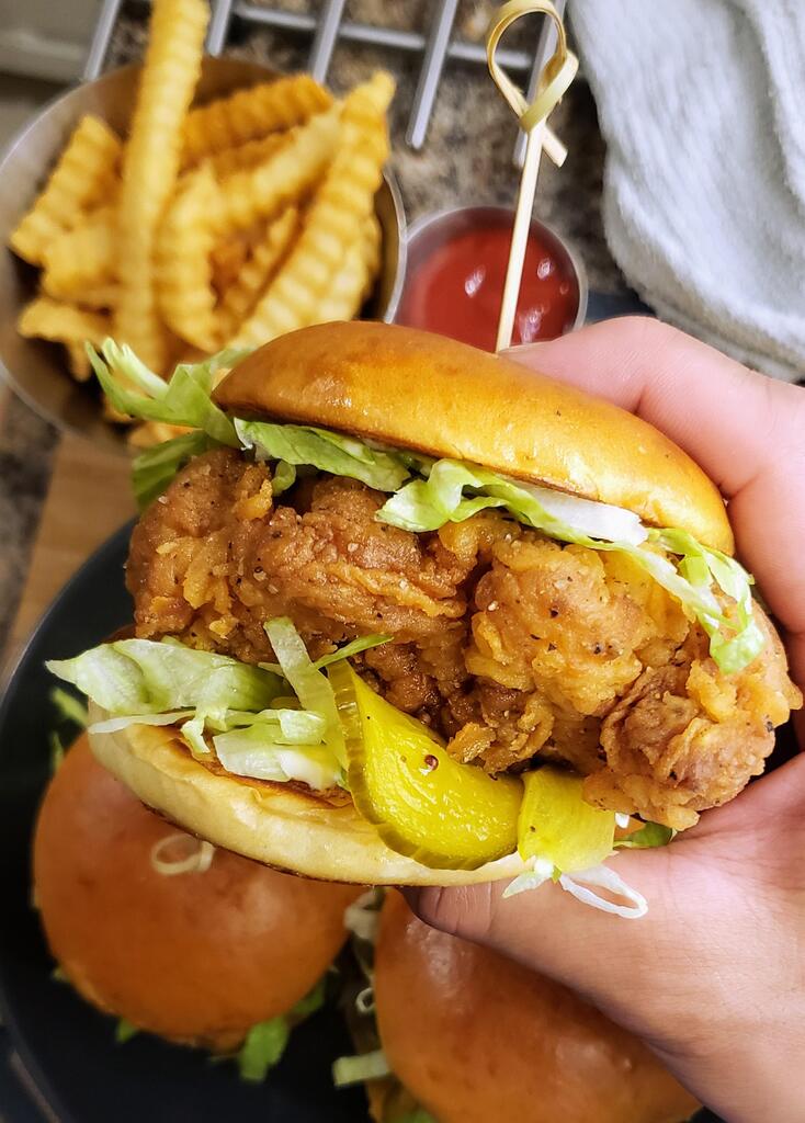homevsfastfood's tweet photo. [Homemade] Fried Chicken Sandwich
https://t.co/J4kfnLdrNE
#homecooking #food #recipes #foodpic #foodie #foodlover #cooking #hungry #goodfood #homecookingvsfastfood https://t.co/UzXBcLLnsN