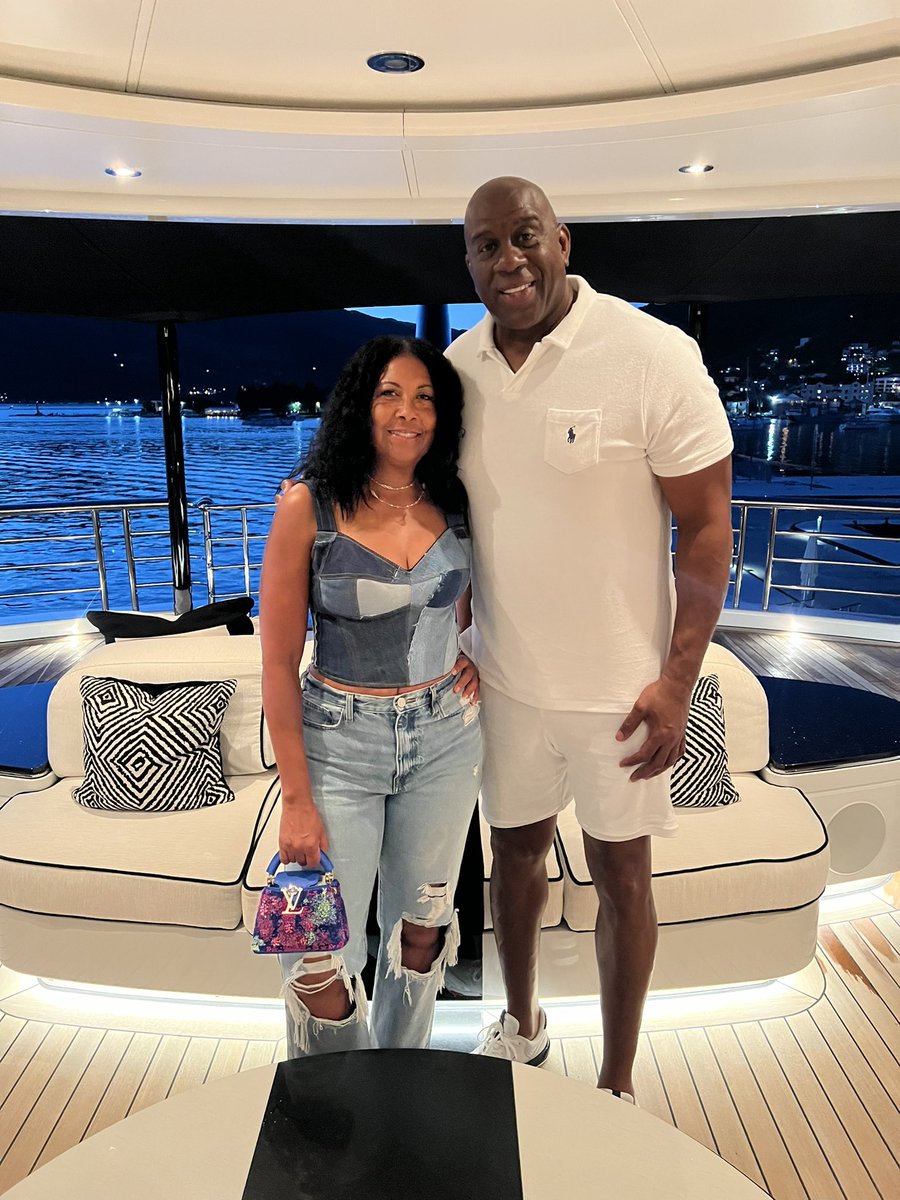 Earvin Magic Johnson tweet media