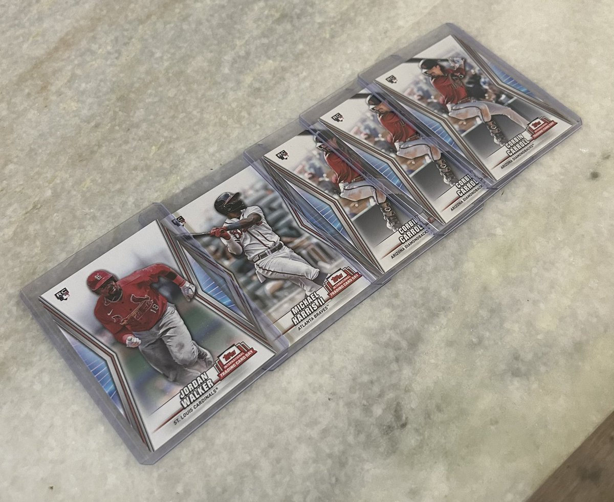 BryanKLA's tweet photo. @Topps Went to a local card shop and me and the kids got these. Was a nice experience your team did a great job 👏 https://t.co/ymdcC4YqVf