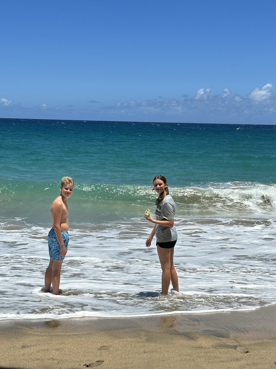 mealyeye's tweet photo. Today was epic! #kauai #hanea #hiking https://t.co/vs32pxN7XS