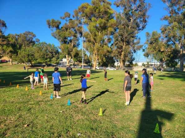 #DYK According to @AspenInstitute’s #ProjectPlay, physically active children go on to become adults who are more productive at work, have a 7-8% higher annual earnings & have lower levels of depression 🎯

#GasolFoundationUSA #AspenInstitute #PhysicalActivity #Sports #Play