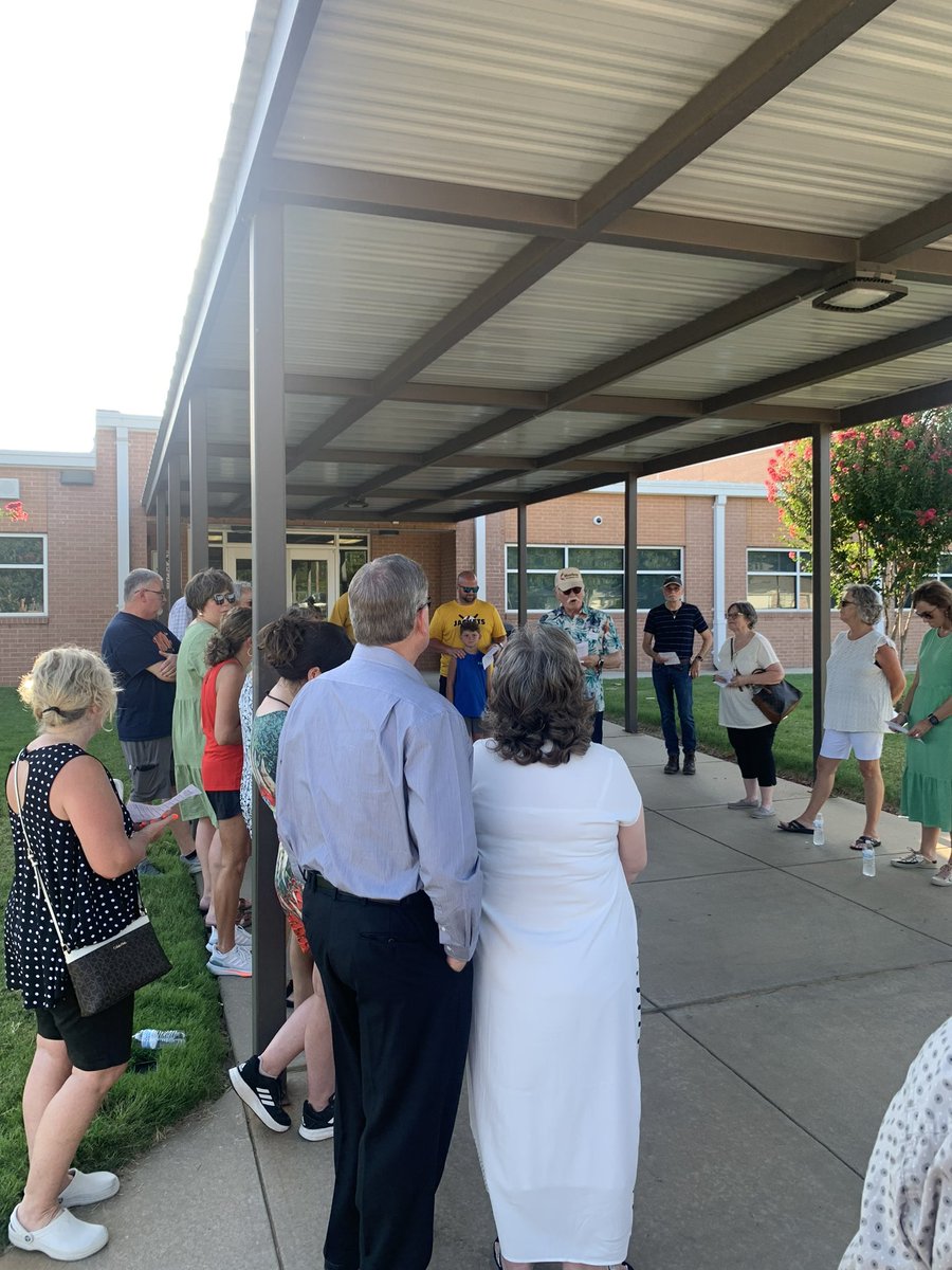 denisonisd's tweet photo. Hyde Park prayer time! https://t.co/gab1s6JBjf
