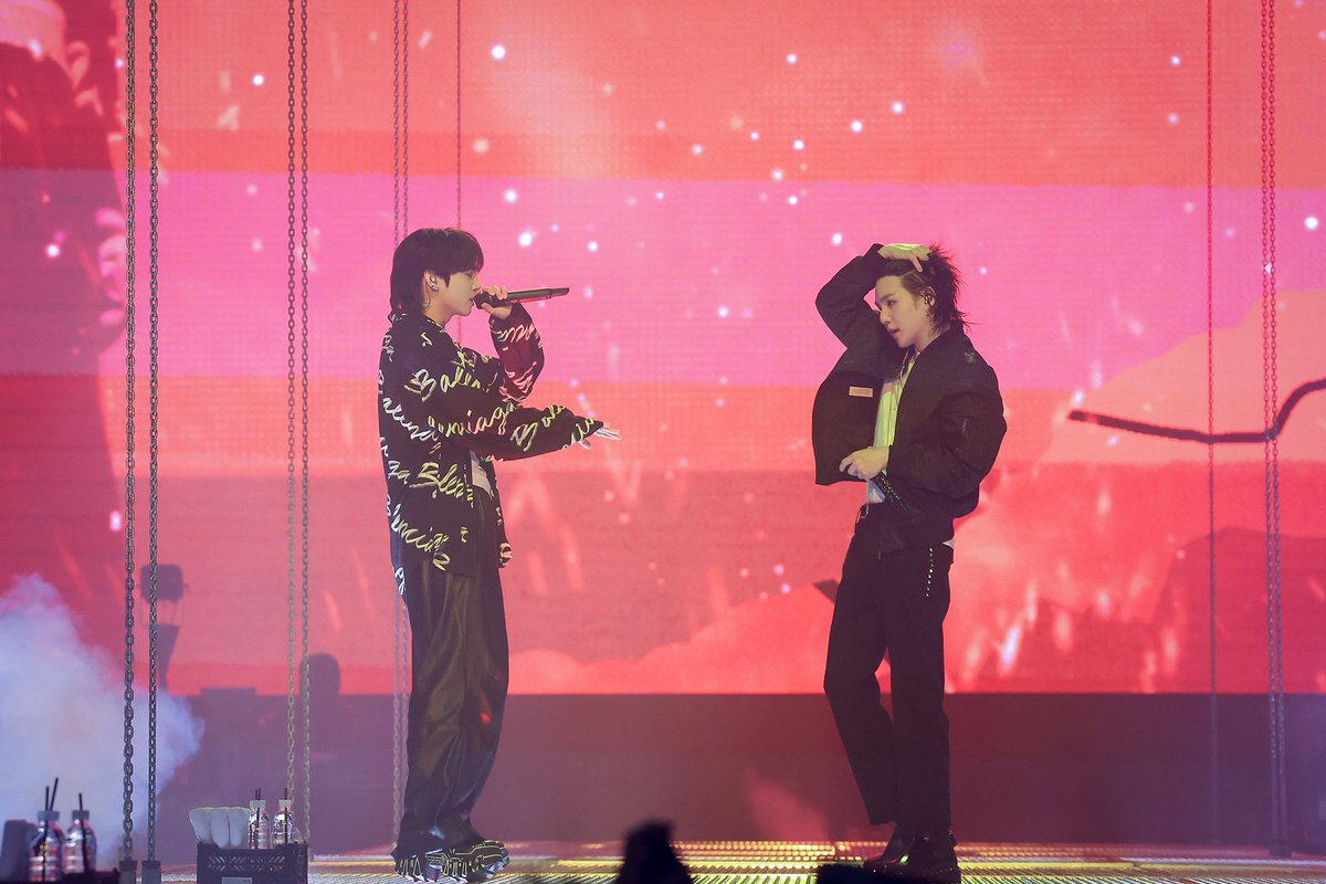 OMG NEW PICS 🤩🤩