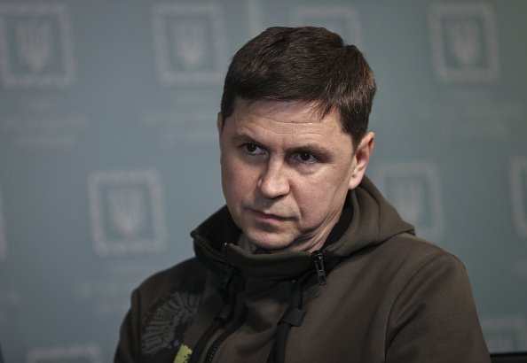 RT_India_news's tweet photo. "Till War Do Us Part": Kiev Official Says Gloves Off With #Poland After Conflict with 🇷🇺 Ends 

Amid rising tensions over the Warsaw's embargo on Ukrainian grain, the head of #Zelensky's Office said they need 🇵🇱, for now.

#MikhailPodolyak, head of the presidential administration, said that when hostilities finish, they will resume their pro-Ukrainian "competitive relationships" with their neighbours.