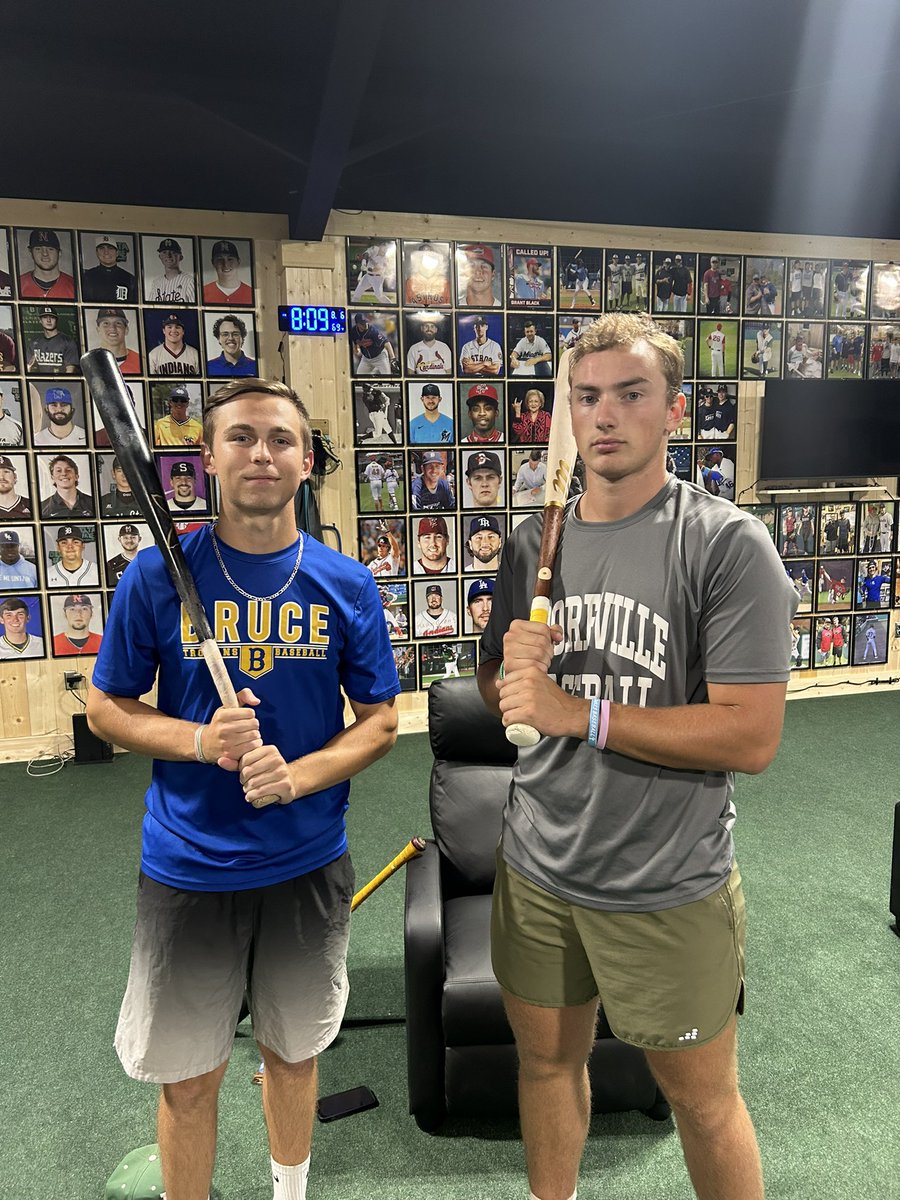 Extremely hardworking/driven <a href="/NWCCBaseball/">Northwest Baseball</a> commits <a href="/TatumTu73488134/">Tatum Turner</a> and <a href="/MasonMcmillin2/">Mason Mcmillin</a>  after a “business trip!” #BlessedToGetToInstructThem