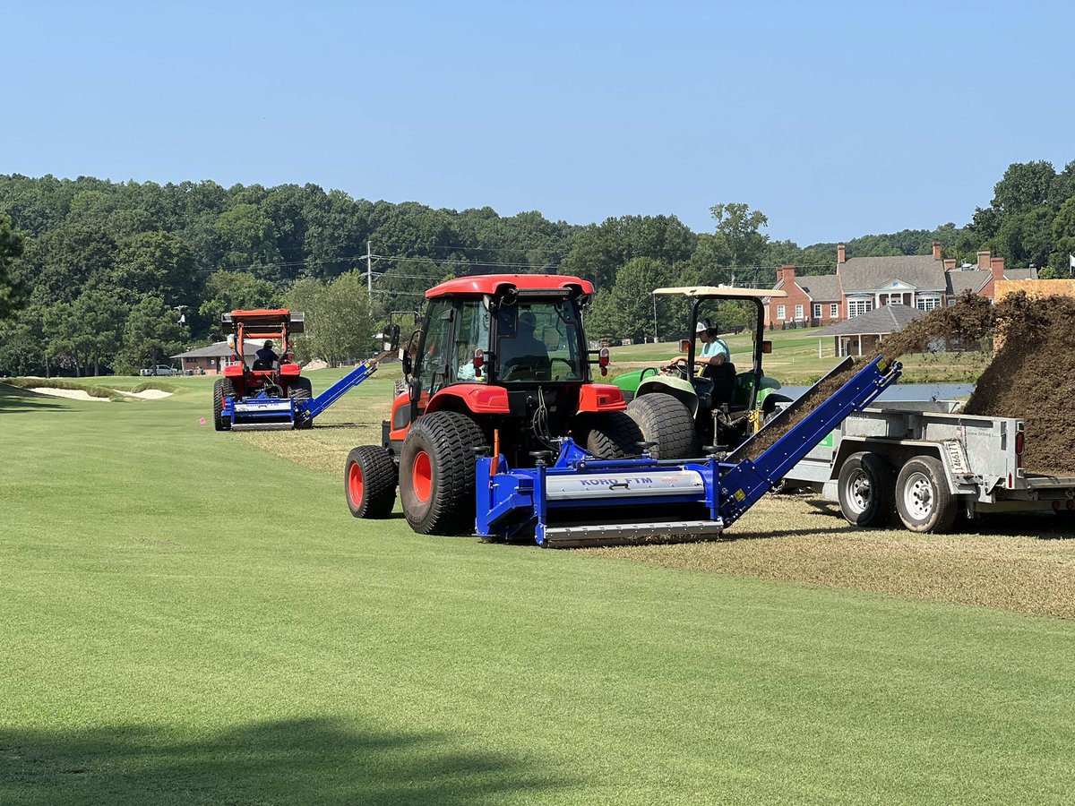FinleyAgronomy's tweet photo. That’s a wrap on fraise mowing. Huge shout out to our crew this week/weekend. Many 12 hour shifts to get this wrapped up so fast. Now it’s time to turn up the fertility and grow these fairways back in! #UNCGolf #Agronomy #Turf #FraiseMowing #UNC #Golf https://t.co/hBxduUdd0U