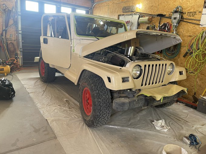 Woo what a day. Masking and my beige liner rolled on today. Red soon! https://t.co/UEUZnGrASf