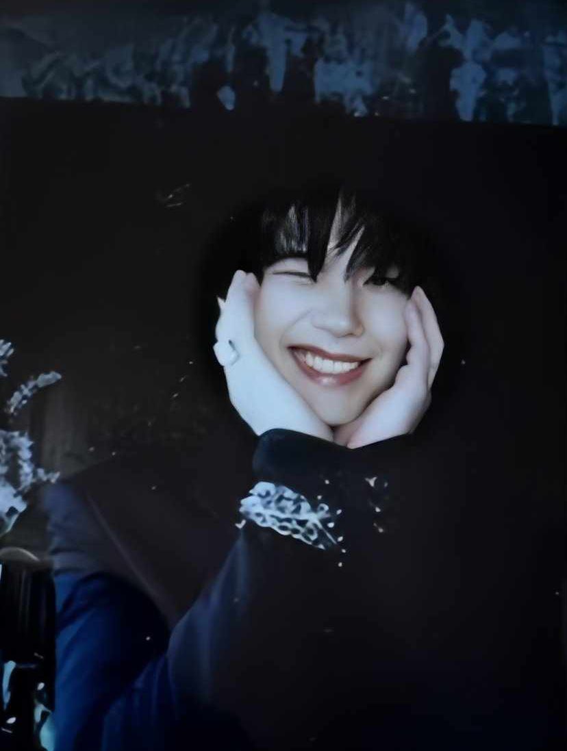 ยอดขายพุ่งไม่หยุด ขอบคุณ Starry มากจริงๆค่ะ ที่เลือกน้อง ขอบคุณที่ให้โอกาสน้องได้ทำงานร่วมกับทาง starry ได้ขึ้นปกสวยๆ สัมภาษณ์น่ารักๆ ขอบคุณนะคะ 

STARRY WITH BIU
#StarryMagxBuild