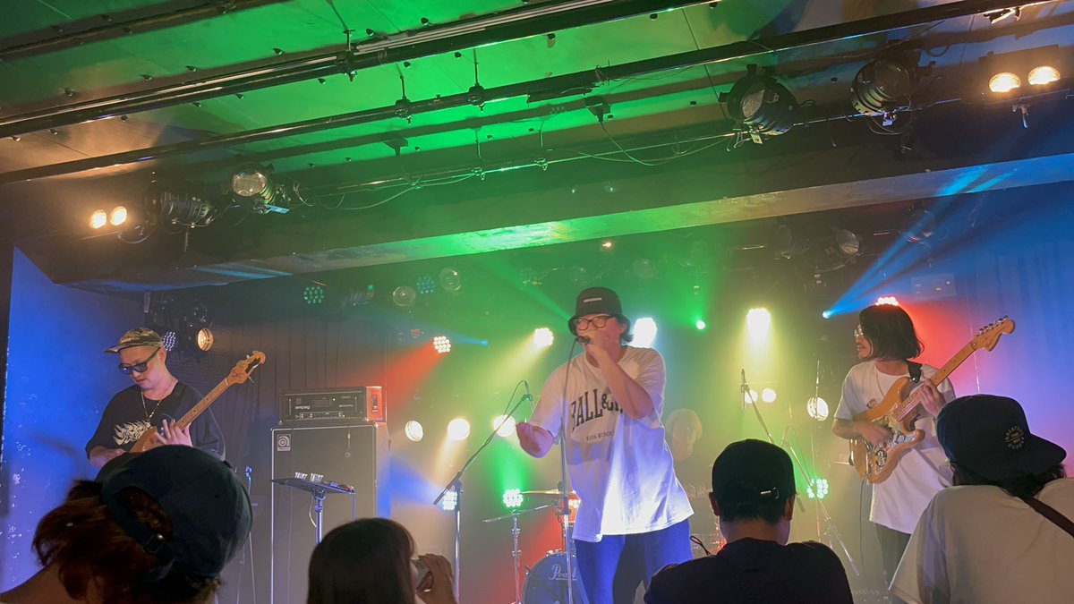 n555555555565k's tweet photo. 昨日はライブ参戦🎤💕
 #アメ村 
 #アメリカ村BEYOND 
 #Radicaloop 
 #SUNSHINEDUB https://t.co/KmrQiCEf4h