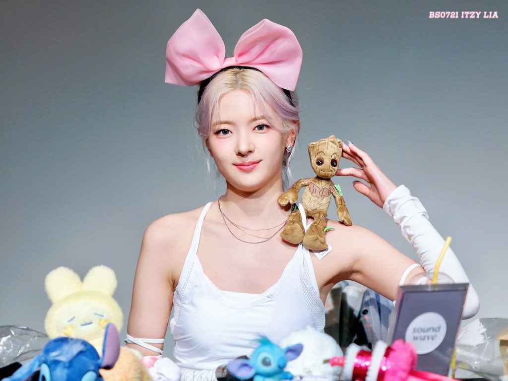 𝟳𝟮𝟭.𝘇𝗶𝗽 tweet media